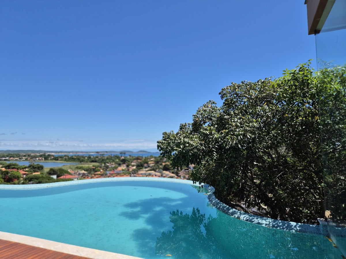 CASA A VENDA GERIBÁ