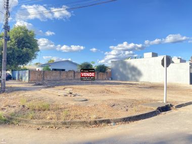 TERRENO A VENDA NO JARDIM PRIMAVERA