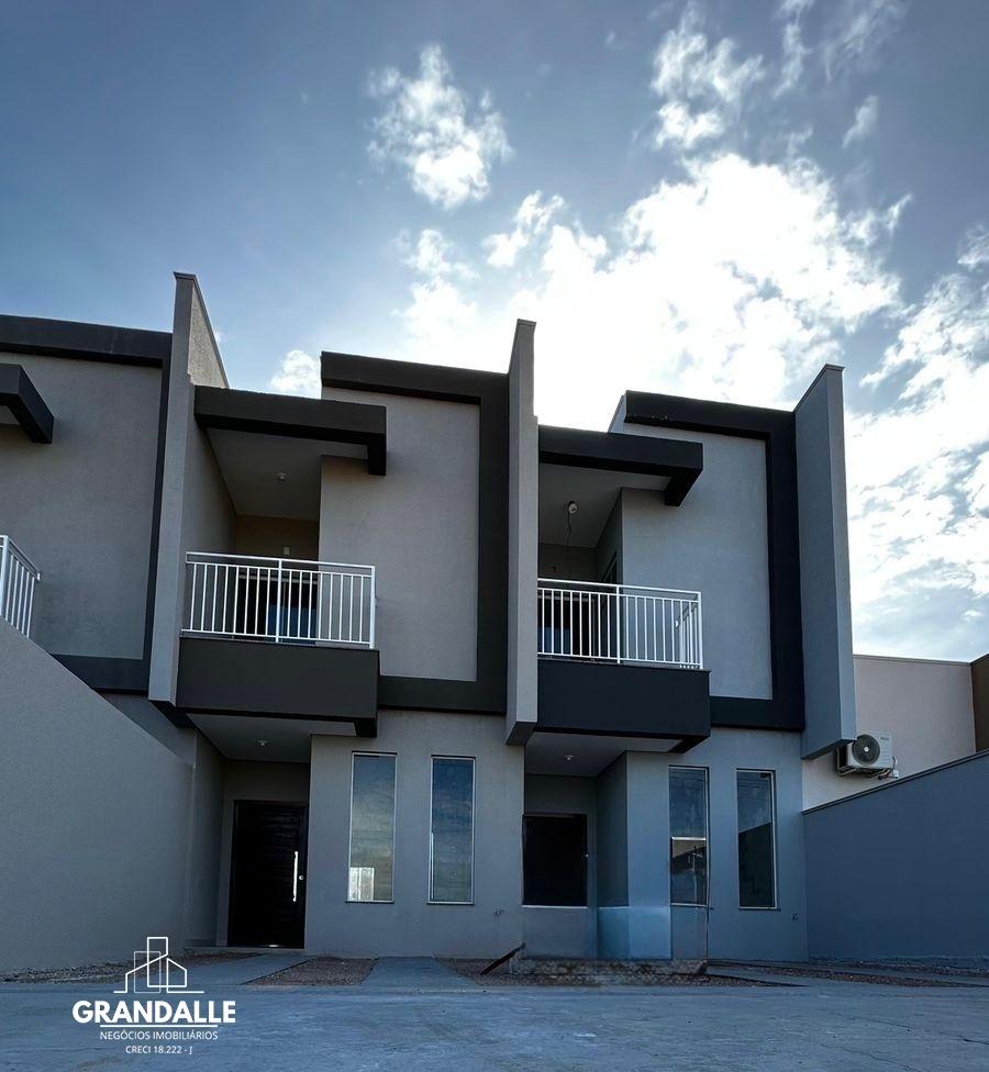 SOBRADO A VENDA RESIDENCIAL FLORENÇA