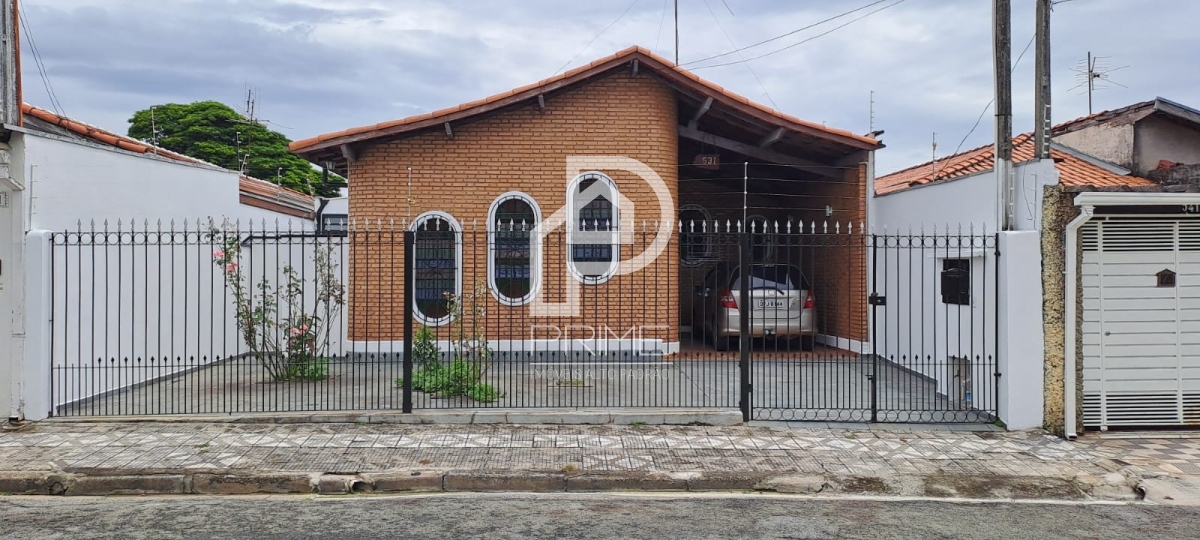 CASA A VENDA NO JARDIM ANA EMÍLIA VILA EM TAUBATÉ/SP COM 03 DORMITÓRIOS