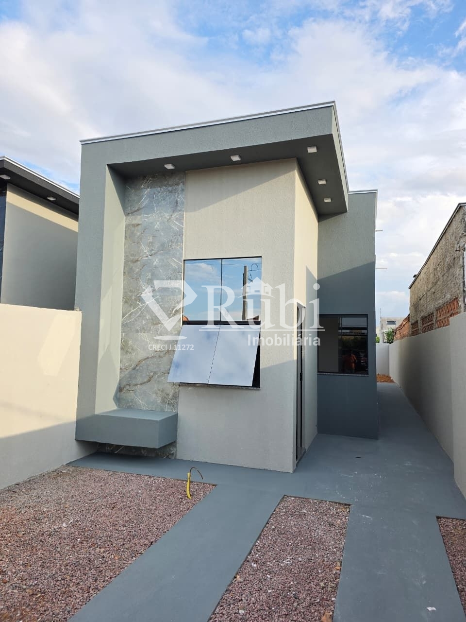 CASA A VENDA , PROXIMO ANDRE MAGGI - MAIS INFORMAÇOES 66999194807 -ACEITA FINANCIAMENTO